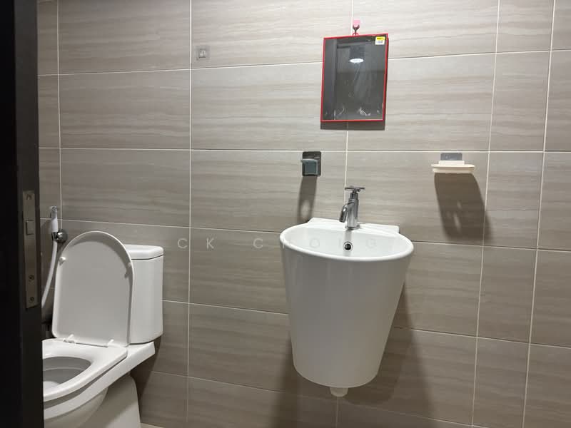 Office for Rent in Kampung Berembang (Ampang) - CK Chong - Bathroom - PropertyGuru.com.my