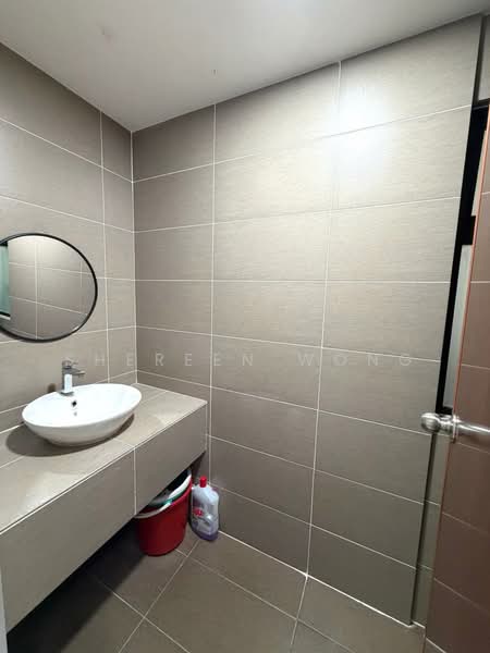 Servis Apartment untuk Disewa di G Residence - Shereen Wong - Bathroom - PropertyGuru.com.my