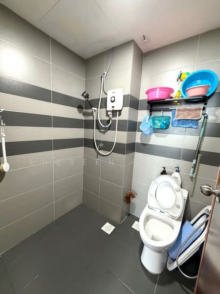Servis Apartment untuk Disewa di G Residence - Shereen Wong - Bathroom - PropertyGuru.com.my
