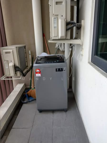 Servis Apartment untuk Disewa di Dex Suites - Mandy Liew - Balcony - PropertyGuru.com.my