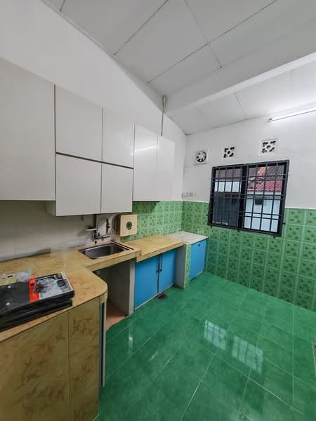 Rumah Teres 1 Tingkat untuk Disewa di Taman Bestari Indah (Ulu Tiram) - VJ Toh - PropertyGuru.com.my
