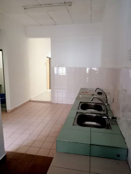 1-storey Terraced House for Rent in Bayan Lepas (Penang) - Patrick . - Kitchen - PropertyGuru.com.my