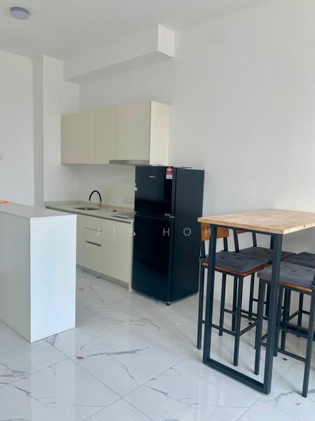 Servis Apartment untuk Disewa di Cubic Botanical - Jie Hoh - Kitchen - PropertyGuru.com.my
