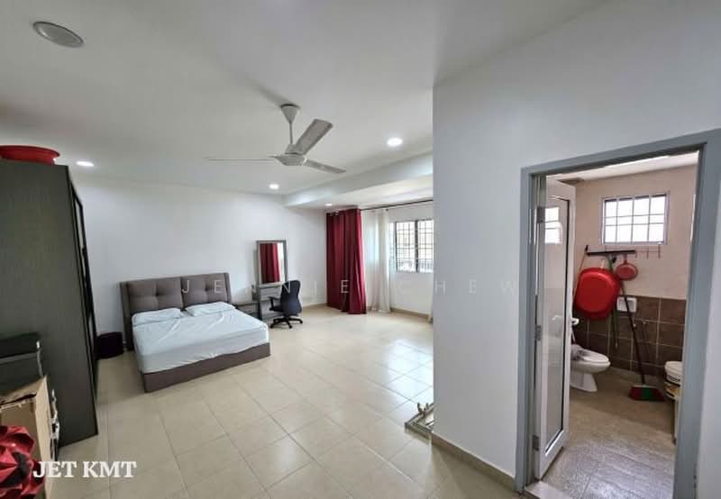 2.5-storey Terraced House for Sale in Bandar Bukit Tinggi 2 (Klang) - Jennie Chew - PropertyGuru.com.my