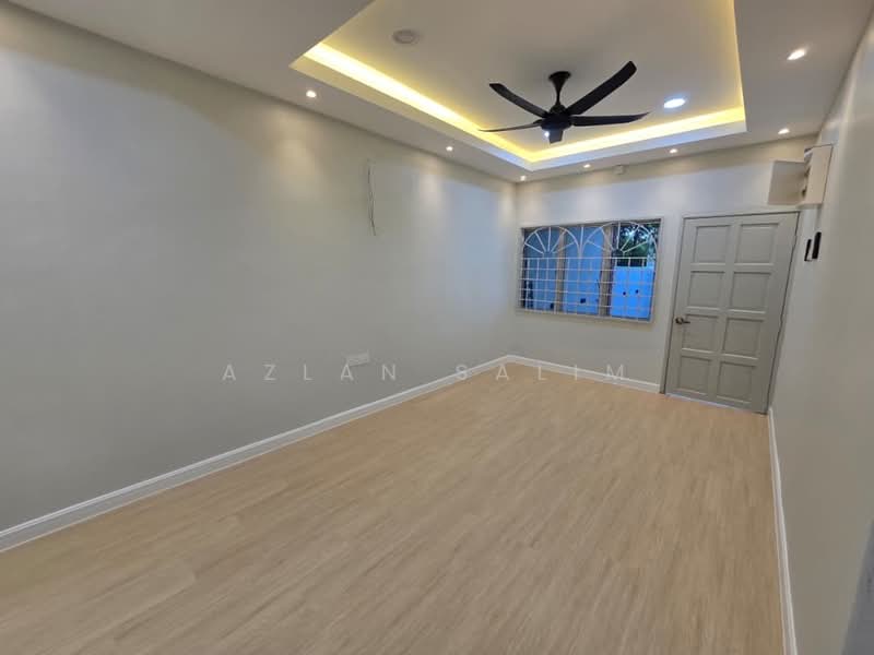 1-storey Terraced House for Sale in Taman Rasah Jaya (Rasah) - Azlan Salim - PropertyGuru.com.my