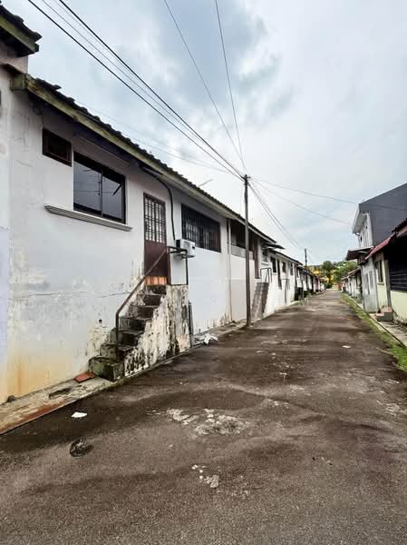 Rumah Teres 1 Tingkat untuk Dijual di Skudai (Johor) - Dexter Lim - Exterior - PropertyGuru.com.my