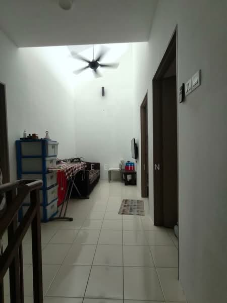2-storey Terraced House for Sale in Saujana Utama (Puncak Alam) - Chee Hin - Corridor - PropertyGuru.com.my