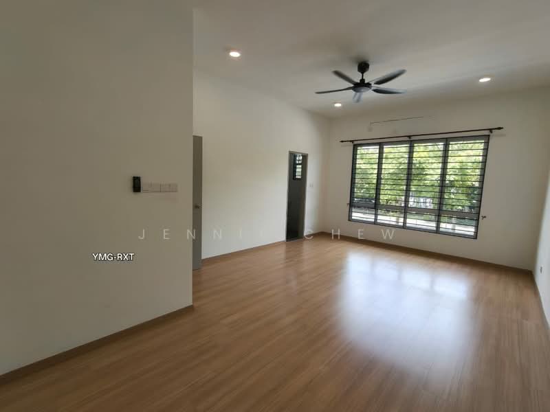 Rumah Teres 2-Tingkat untuk Dijual di Kota Bayuemas (Klang) - Jennie Chew - Living Room - PropertyGuru.com.my