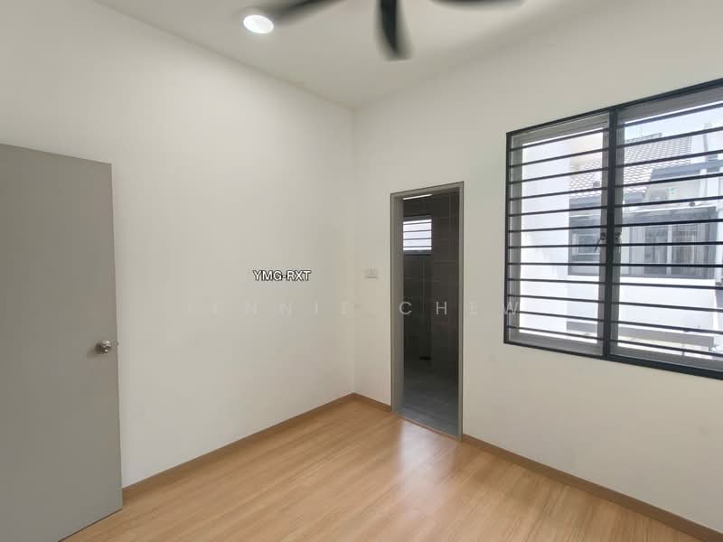 Rumah Teres 2-Tingkat untuk Dijual di Kota Bayuemas (Klang) - Jennie Chew - PropertyGuru.com.my