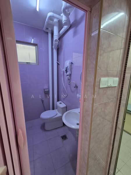 Apartment for Sale at Greenview Apartment - Alvin Tam - Bathroom - PropertyGuru.com.my