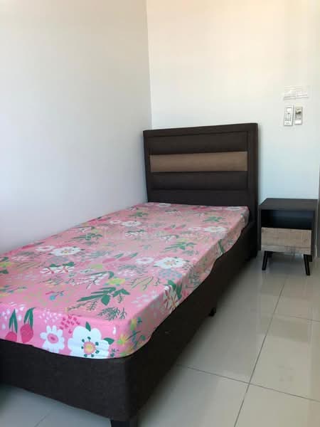 Condominium for Rent at Solaria Residences - Ellen Go - Bedroom - PropertyGuru.com.my