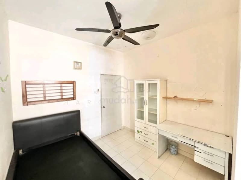 Rumah Teres 2 Tingkat untuk Dijual di Bandar Puteri Puchong (Puchong) - Haron Agen - Bedroom - PropertyGuru.com.my