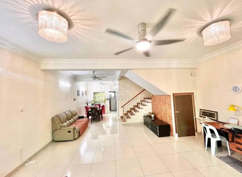 Rumah Teres 2 Tingkat untuk Dijual di Bandar Puteri Puchong (Puchong) - Haron Agen - Living Room - PropertyGuru.com.my
