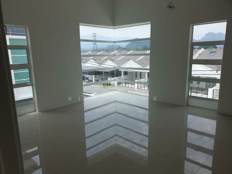 Semi-Detached House for Sale in Hulu Kinta (Perak) - Rina Omar - Interior - PropertyGuru.com.my