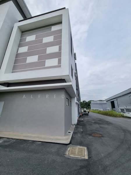 Kilang Berkembar untuk Disewa di Bandar Baru Salak Tinggi (Sepang) - Alfred Long - Exterior - PropertyGuru.com.my