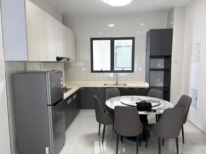 Condominium for Rent at Kings Bay @ Country Garden Danga Bay - Peggie Chua - PropertyGuru.com.my