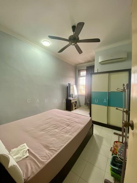 Rumah Teres 2 Tingkat untuk Dijual di Taman Angkasa Nuri (Durian Tunggal) - Carman Lua - Bedroom - PropertyGuru.com.my