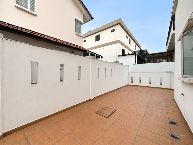 Semi-Detached House for Sale in Rawang (Selangor) - Visaghan Naidu - Exterior - PropertyGuru.com.my