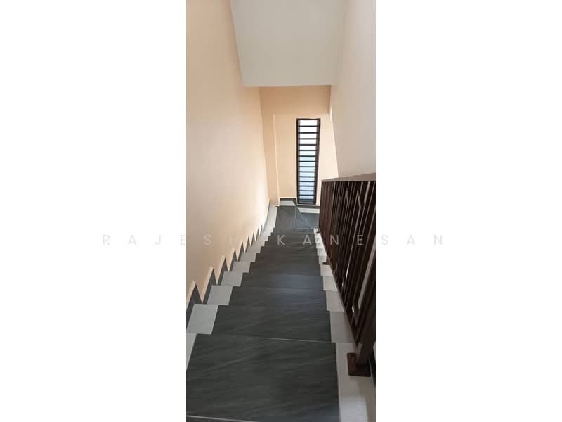 Terraced House for Sale in Bandar Country Homes (Rawang) - Rajesh Kanesan - Corridor - PropertyGuru.com.my