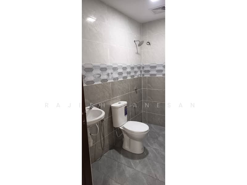 Terraced House for Sale in Bandar Country Homes (Rawang) - Rajesh Kanesan - Bathroom - PropertyGuru.com.my