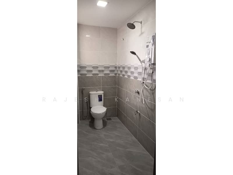 Terraced House for Sale in Bandar Country Homes (Rawang) - Rajesh Kanesan - Bathroom - PropertyGuru.com.my