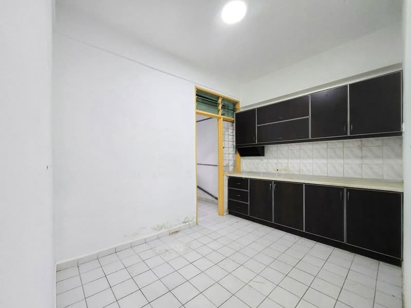 Pangsapuri untuk Dijual di Cheras Utama - Zul Syafiq - Kitchen - PropertyGuru.com.my