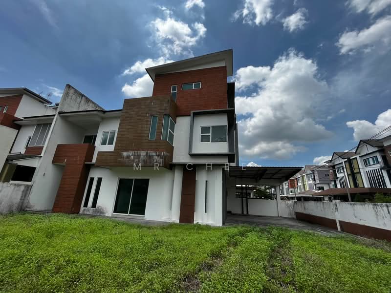 Cluster House for Sale in Anjung Tawas Sinaran (Ipoh) - Mr Chee - Exterior - PropertyGuru.com.my