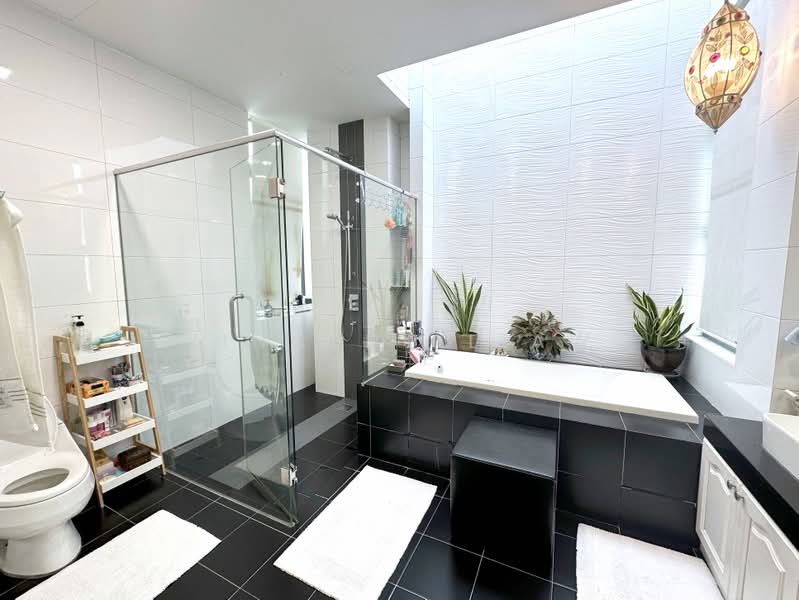 Rumah Banglo untuk Dijual di Taman Sains Selangor (Kota Damansara) - Vincent Liaw - Bathroom - PropertyGuru.com.my