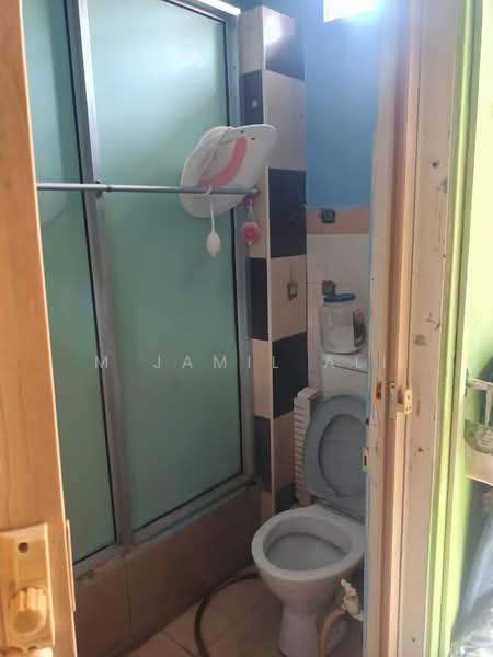 Rumah Teres 2 Tingkat untuk Dijual di Bandar Putra Bertam (Kepala Batas) - M Jamil Ali - Bathroom - PropertyGuru.com.my