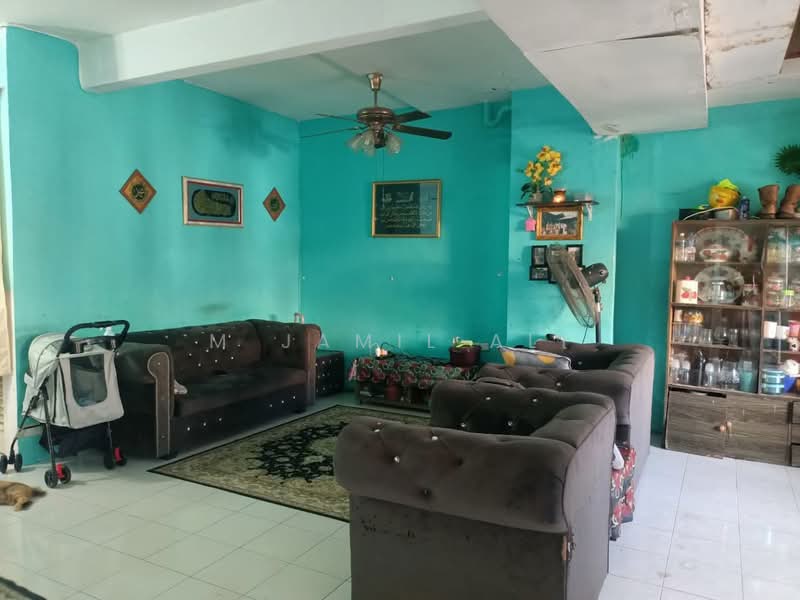 Rumah Teres 2 Tingkat untuk Dijual di Bandar Putra Bertam (Kepala Batas) - M Jamil Ali - Living Room - PropertyGuru.com.my