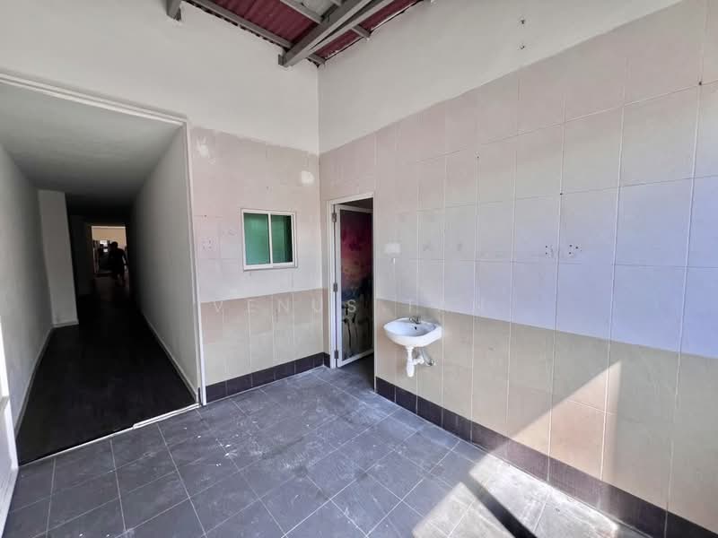 Kedai untuk Disewa di George Town (Penang) - Venus Tan - Corridor - PropertyGuru.com.my