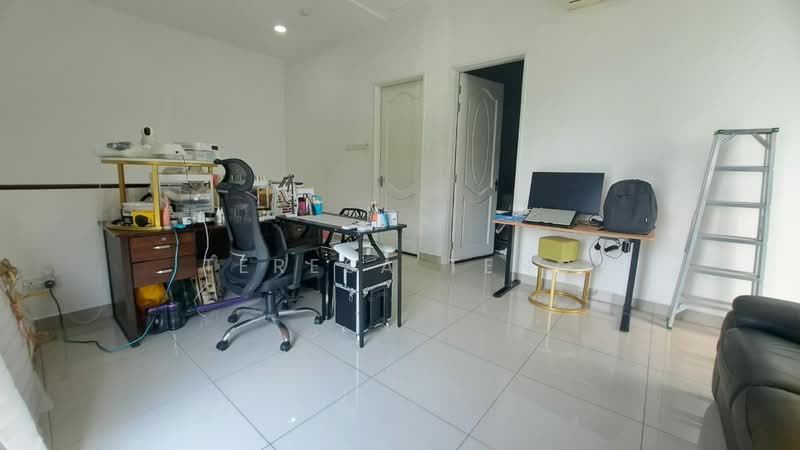 3-storey Terraced House for Sale in Ambang Botanic (Klang) - Teresa Teng - Study - PropertyGuru.com.my