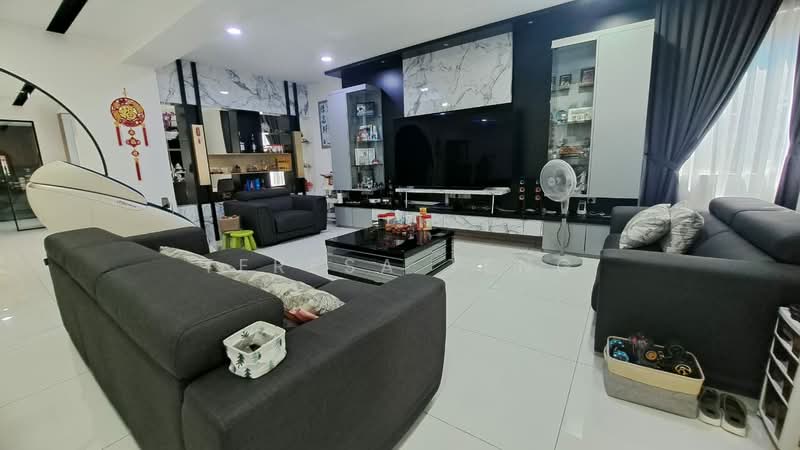 3-storey Terraced House for Sale in Ambang Botanic (Klang) - Teresa Teng - Living Room - PropertyGuru.com.my