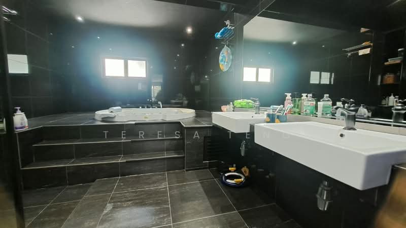 3-storey Terraced House for Sale in Ambang Botanic (Klang) - Teresa Teng - Bathroom - PropertyGuru.com.my
