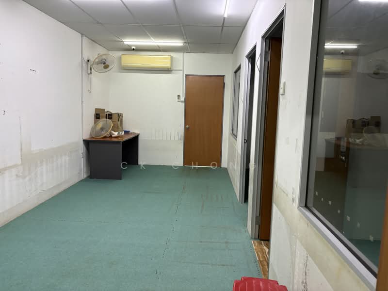 Shop / Office for Rent in Taman Serdang Jaya (Seri Kembangan) - CK Chong - Interior - PropertyGuru.com.my