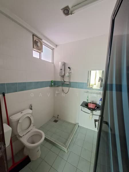 Kondominium untuk Dijual di Vista Gambier - Gavin Tan - Bathroom - PropertyGuru.com.my