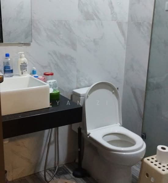 Service Residence for Rent at Emporis - Yan Zi - Bathroom - PropertyGuru.com.my