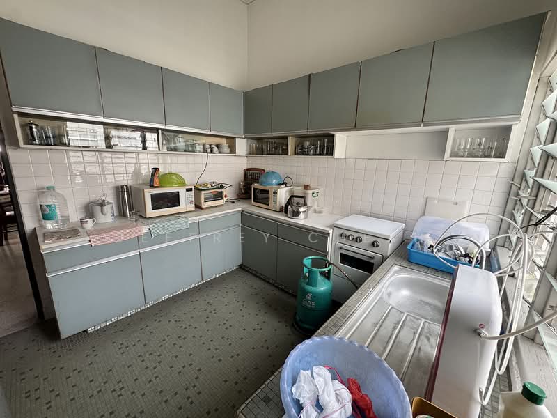 1-storey Terraced House for Sale in Kepong Baru (Kepong) - Jeffrey Cheah - Kitchen - PropertyGuru.com.my