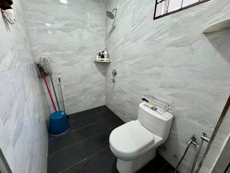 Rumah Teres 2 Tingkat untuk Dijual di Taman Universiti (Bangi) - Fazri . - PropertyGuru.com.my