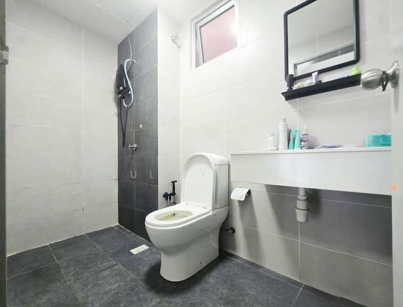 Service Residence for Sale at Residensi MH Platinum 2 - Zul Syafiq - Bathroom - PropertyGuru.com.my
