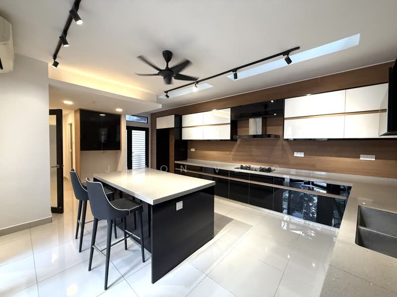 Rumah Teres 3-Tingkat untuk Dijual di Lake Fields (Sungai Besi) - Jason Vong - Kitchen - PropertyGuru.com.my