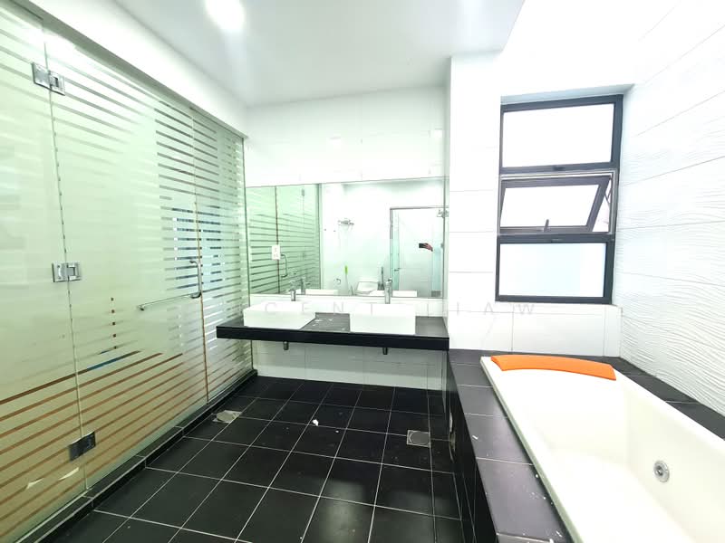 Rumah Banglo untuk Dijual di Taman Sains Selangor (Kota Damansara) - Vincent Liaw - Bathroom - PropertyGuru.com.my
