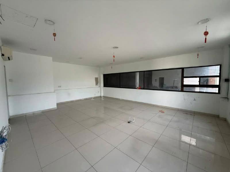 Kilang untuk Disewa di Kawasan Perindustrian Taman Johor (Johor Bahru) - Sze Lee - Interior - PropertyGuru.com.my