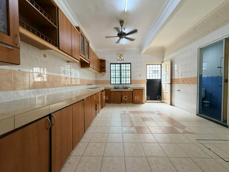 Rumah Teres 2 Tingkat untuk Dijual di Puchong (Selangor) - Caven Chng - Kitchen - PropertyGuru.com.my