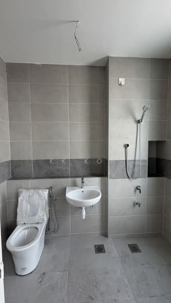 Rumah Teres 2-Tingkat untuk Disewa di Tebrau (Johor) - KK Koh - Bathroom - PropertyGuru.com.my