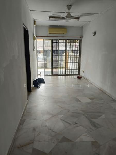 1-storey Terraced House for Sale in Taman Cheras Perdana (Cheras) - Kevin Chen - Living Room - PropertyGuru.com.my