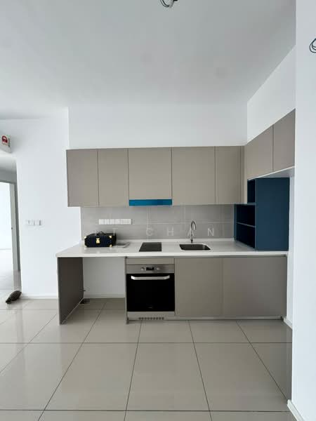 Servis Apartment untuk Dijual di Est8 - TT Chan - Kitchen - PropertyGuru.com.my