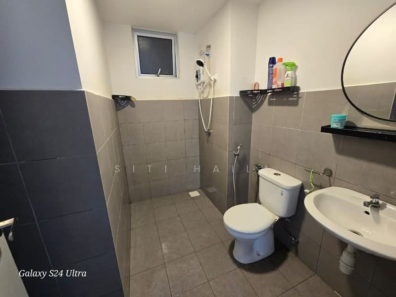 Apartment for Rent at Tangerine Suites - Siti Haila - Bathroom - PropertyGuru.com.my