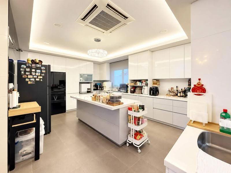 Rumah Banglo untuk Dijual di Taman Sains Selangor (Kota Damansara) - Vincent Liaw - Kitchen - PropertyGuru.com.my