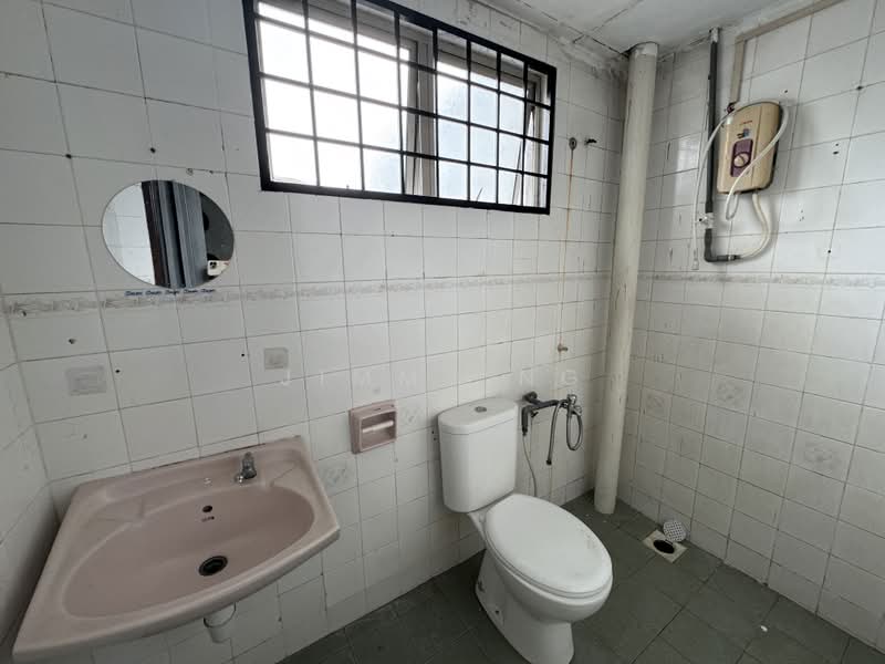 2-storey Terraced House for Sale in Bandar Damai Perdana (Cheras) - Jimmy Ng - Bathroom - PropertyGuru.com.my